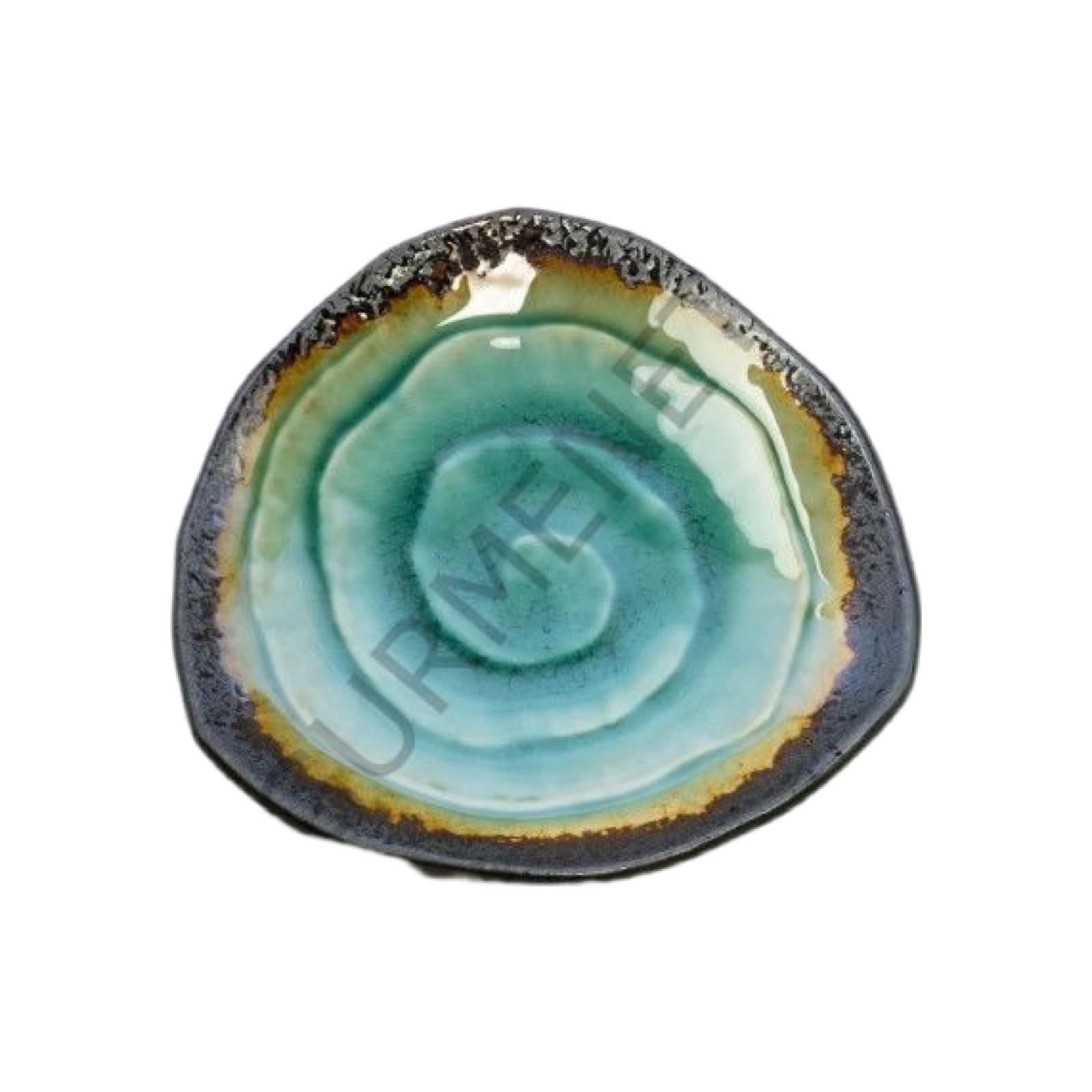 Miyake C-4893-165 Yeşil Üçgen Tabak 16.5x2.2 Cm.